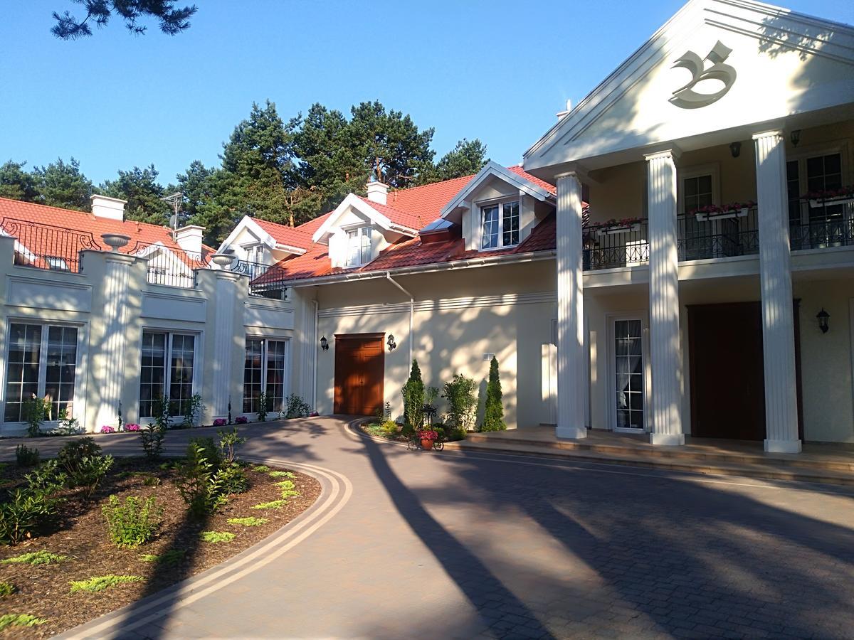 Basniowa Hotel Wyszkow Exterior photo